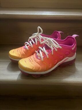 (Womens) Nike Air Vapor Max Plus